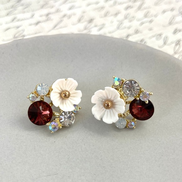 White‎ Flower Red Clear Crystal Rhinestone Cluster Stud Earrings - Picture 1 of 8